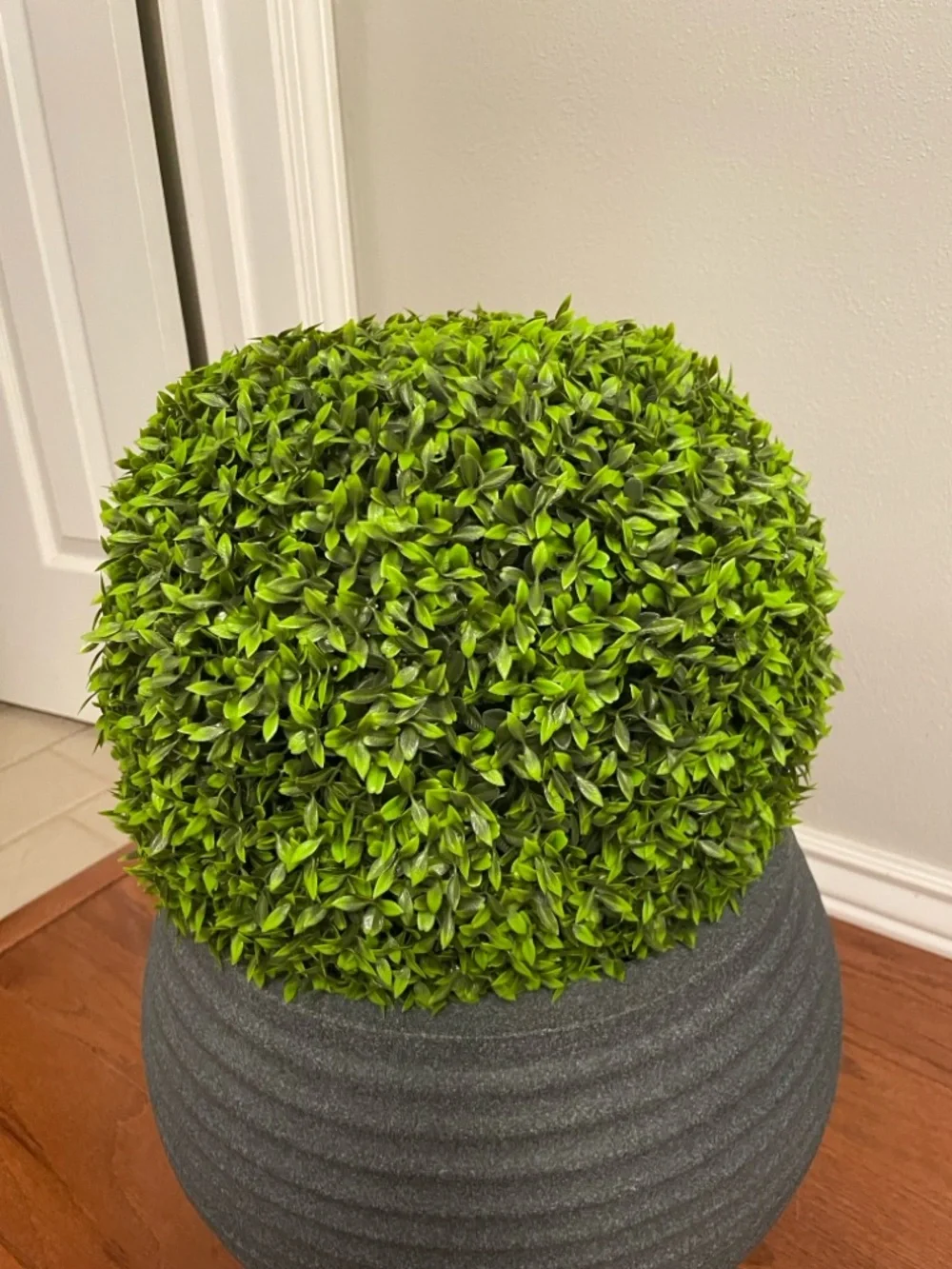 NEW Large Green Faux Artificial 14” Round Boxwood Sphere Ball Lifelike Greenery